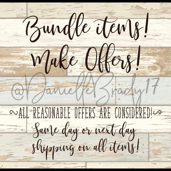 Pixar Lamp pearl back earrings - Picture 2 of 2